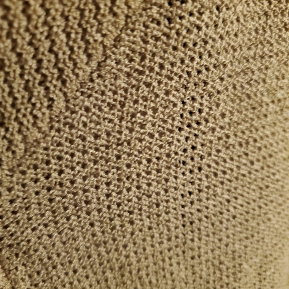 NEW LISTING large ecru sweater with surprise back - Picture 8 of 10